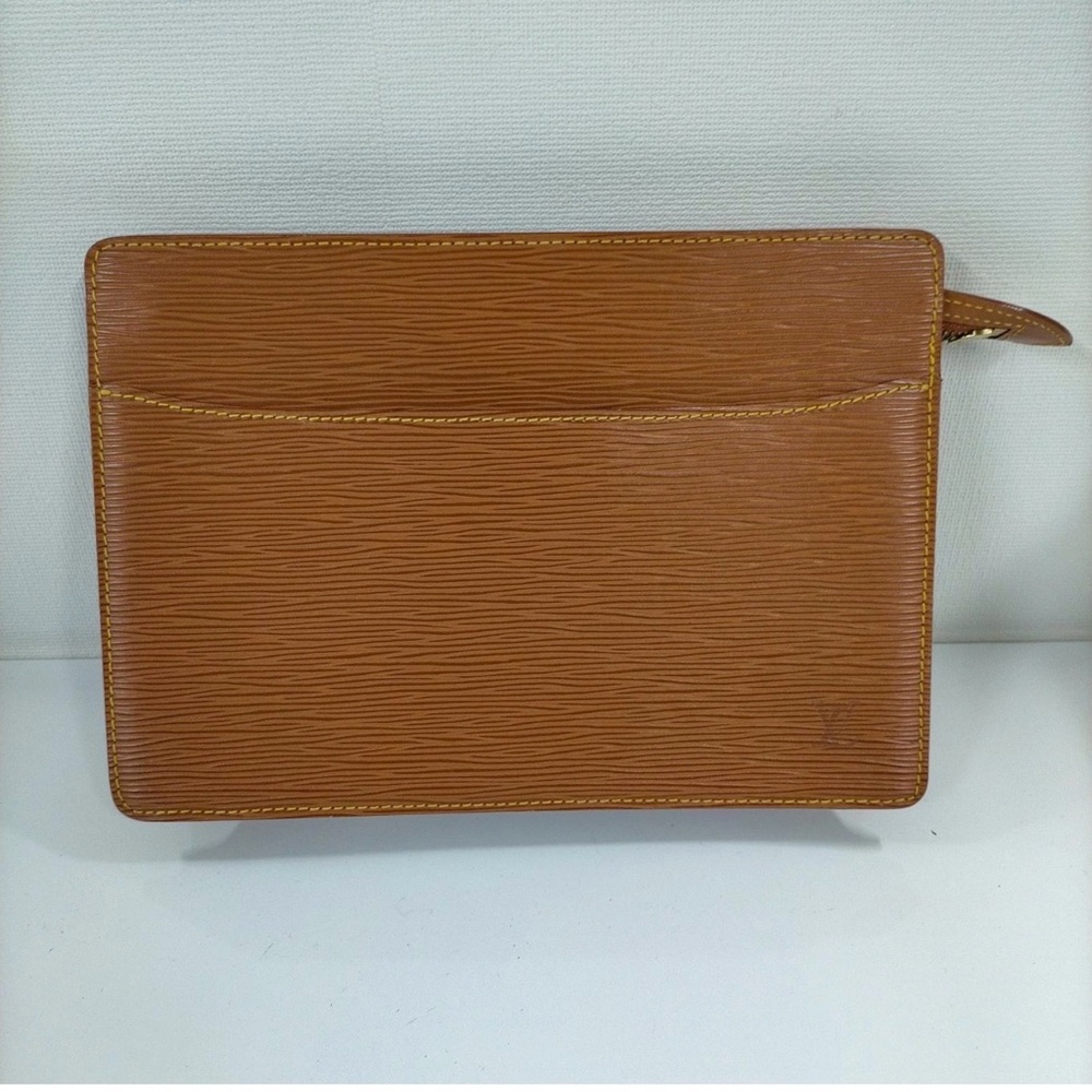 Louis Vuitton Epi Leather Brown Clutch / Pochette – Vintage Authentic SR0021